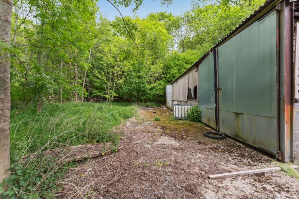 Lot: 3 - LAND WITH PLANNING FOR FOUR DETACHED HOUSES - Rear of barns
